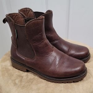 Eastland Ida Chelsea Boots Women's Size 7.5.